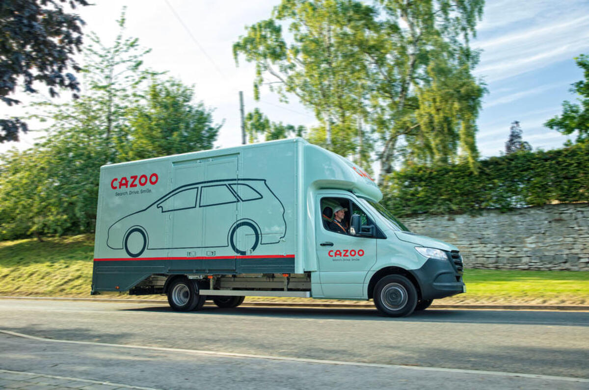 cazoo mercdes sprinter car transporter front quarter tracking