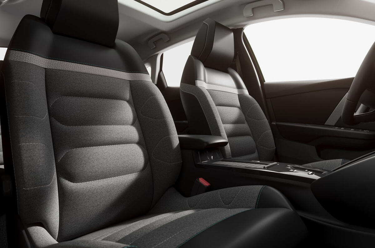 2020 Citroen e-C4 - interior 2020 Citroen e-C4 - interior