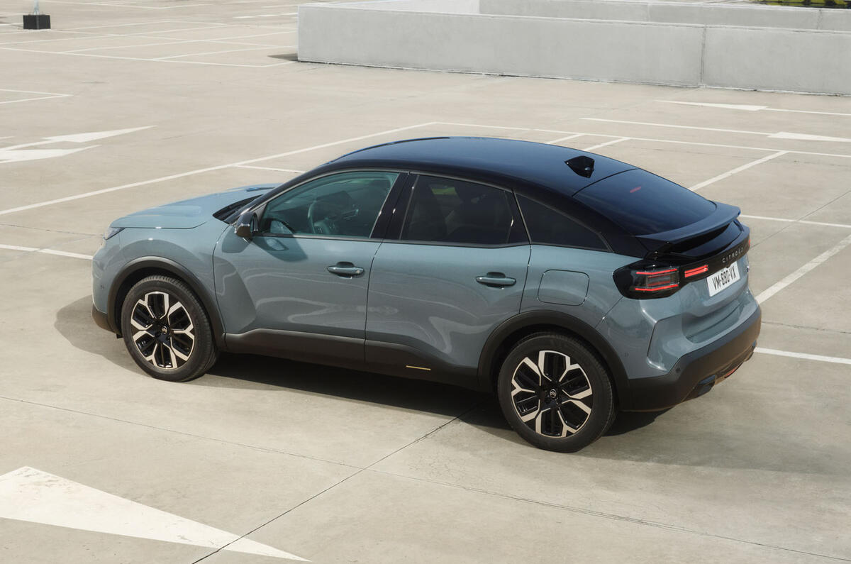 Citroen C4 2025 rear high Citroen C4 2025 rear high