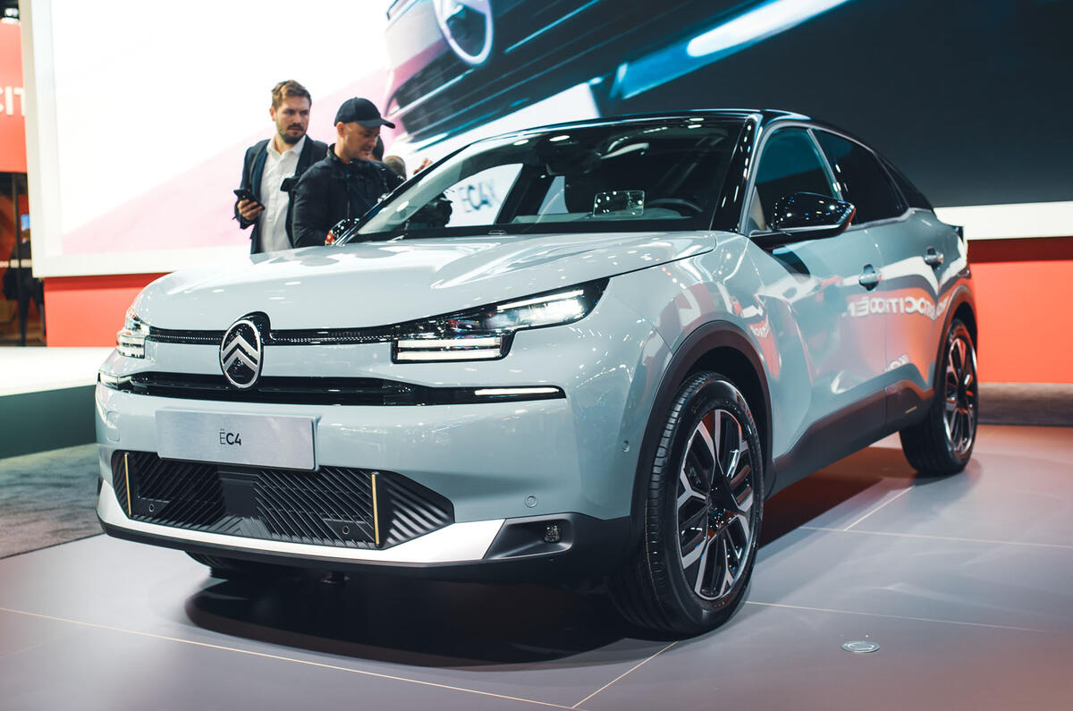 Citroen C4 facelift Paris motor show 2024 front quarter