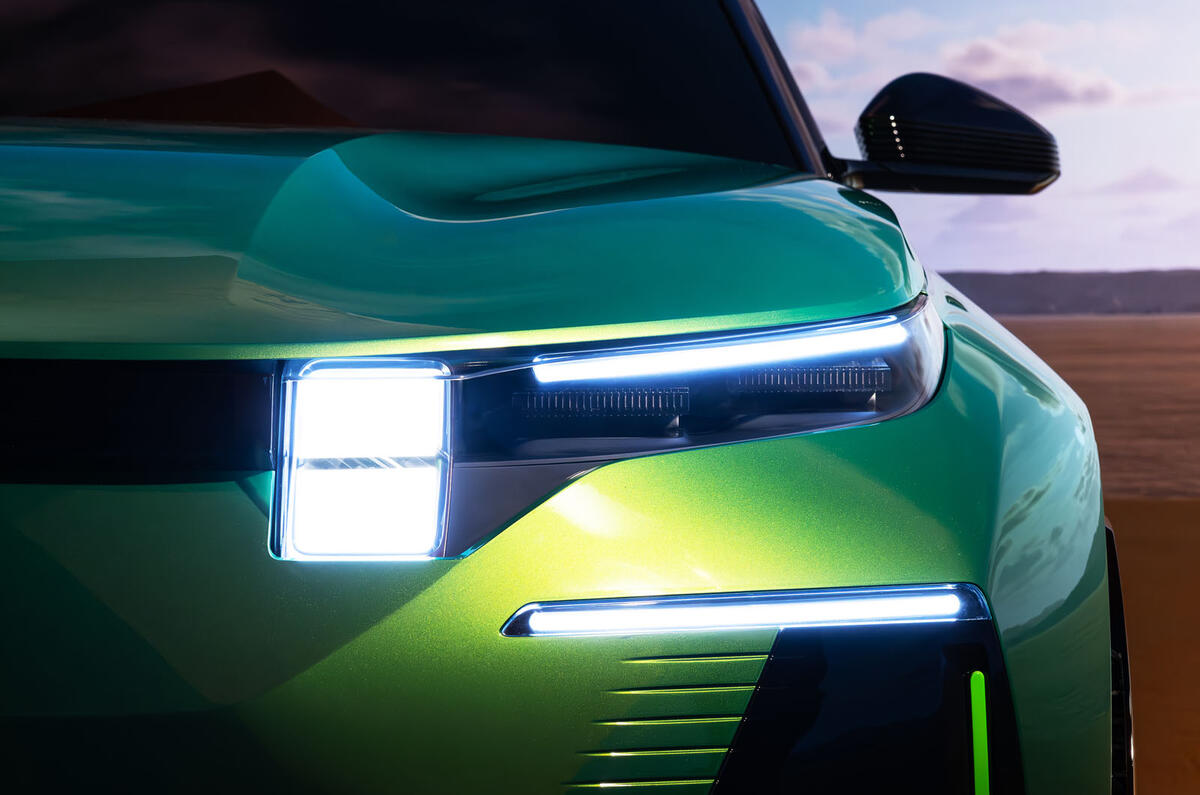 Citroen C5 Aircross concept headlight 2 Citroen C5 Aircross concept headlight 2