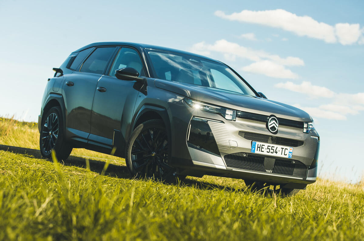 Citroen C5 Aircross front quarter static