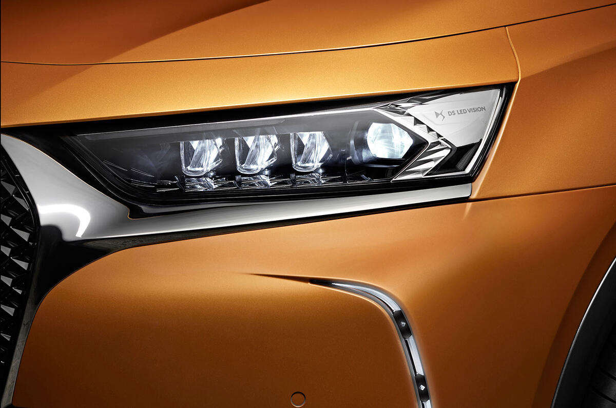 DS 7 Crossback SUV