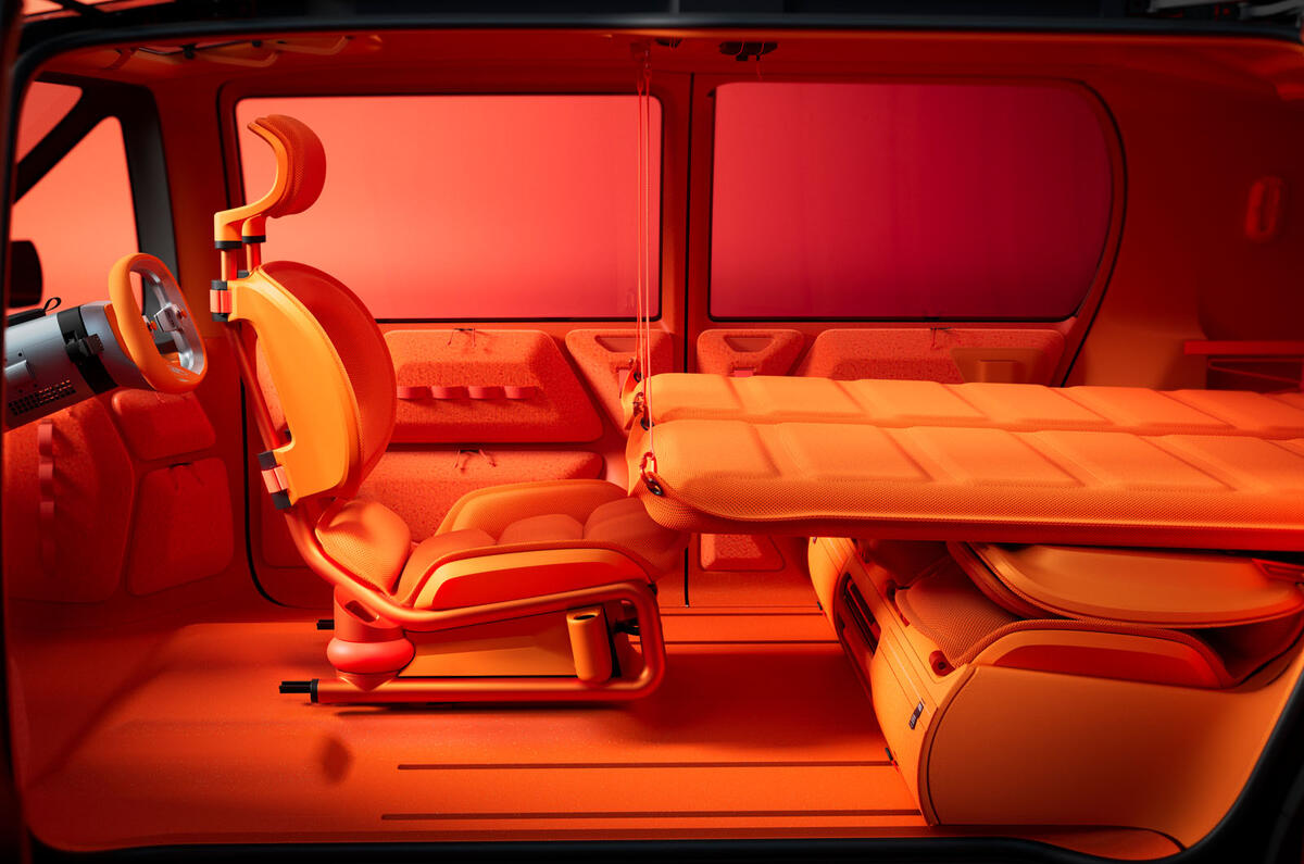 Citroen ELO interior bed