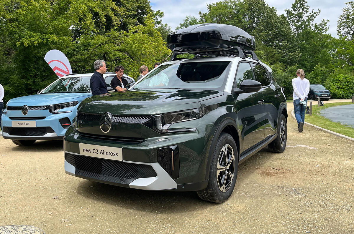 Citroen C3 Aircross fronr lead