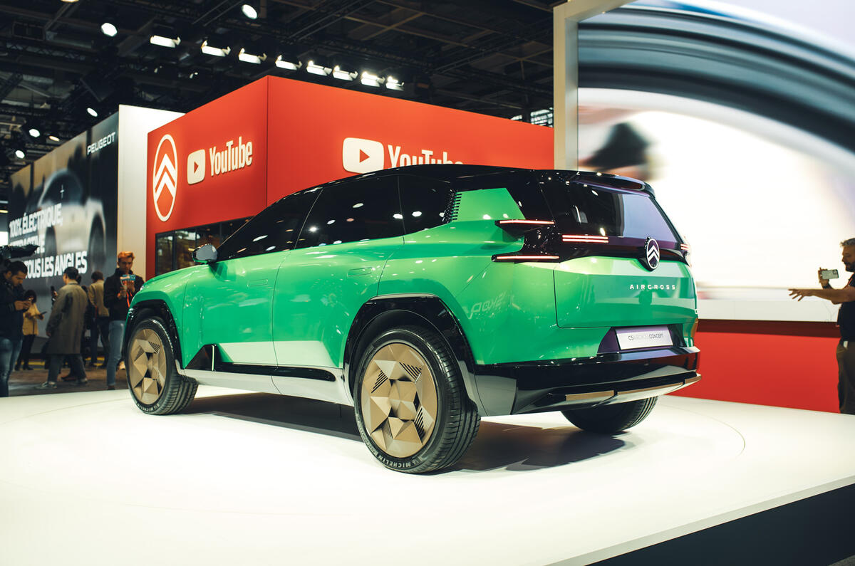 Citroen C5 Aircross concept   rear Citroen C5 Aircross concept   rear