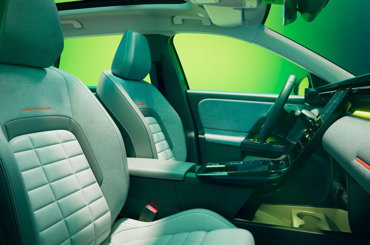citroen_c5_aircross_interior_seats.jpg