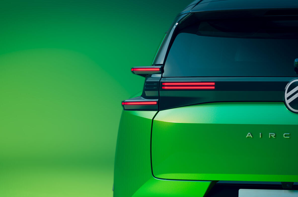 citroen_c5_aircross_rear_lights.jpg