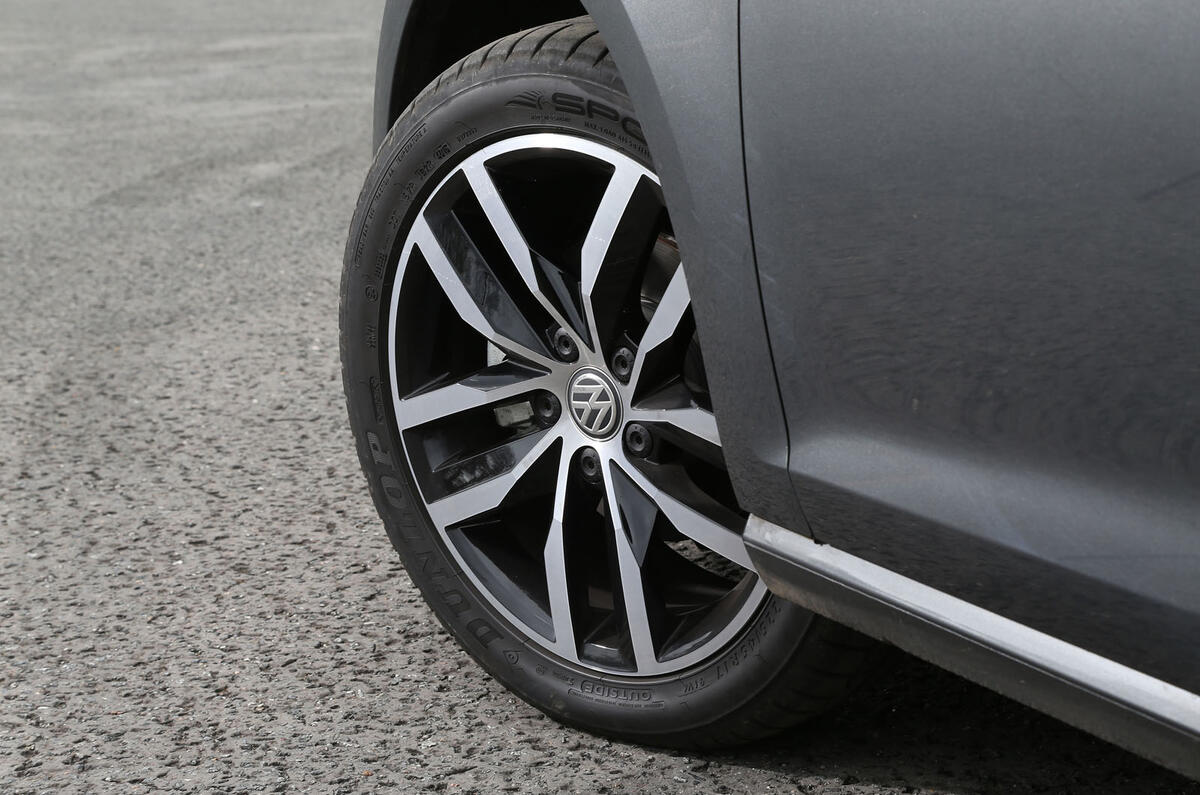 Honda Civic vs Peugeot 308 vs Volkswagen Golf: group test