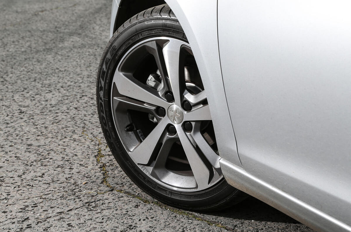 Honda Civic vs Peugeot 308 vs Volkswagen Golf: group test