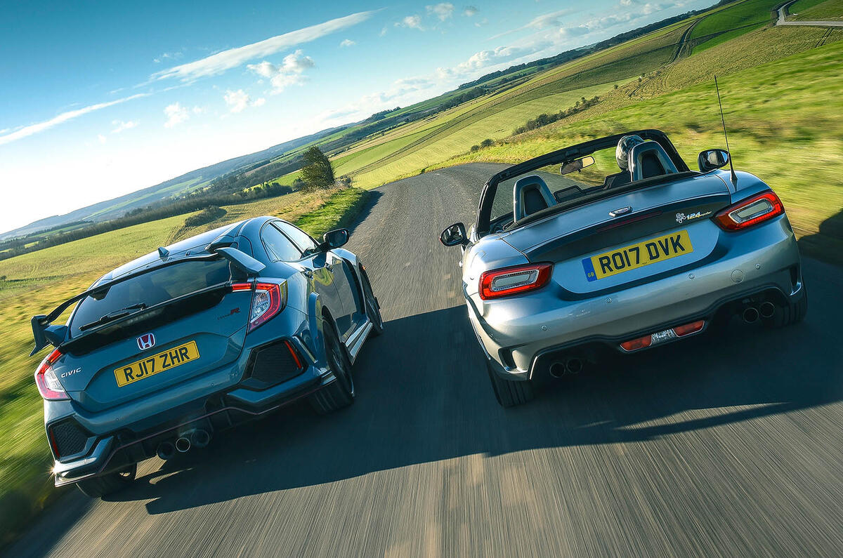 Honda Civic Type R vs Abarth 124 Spider