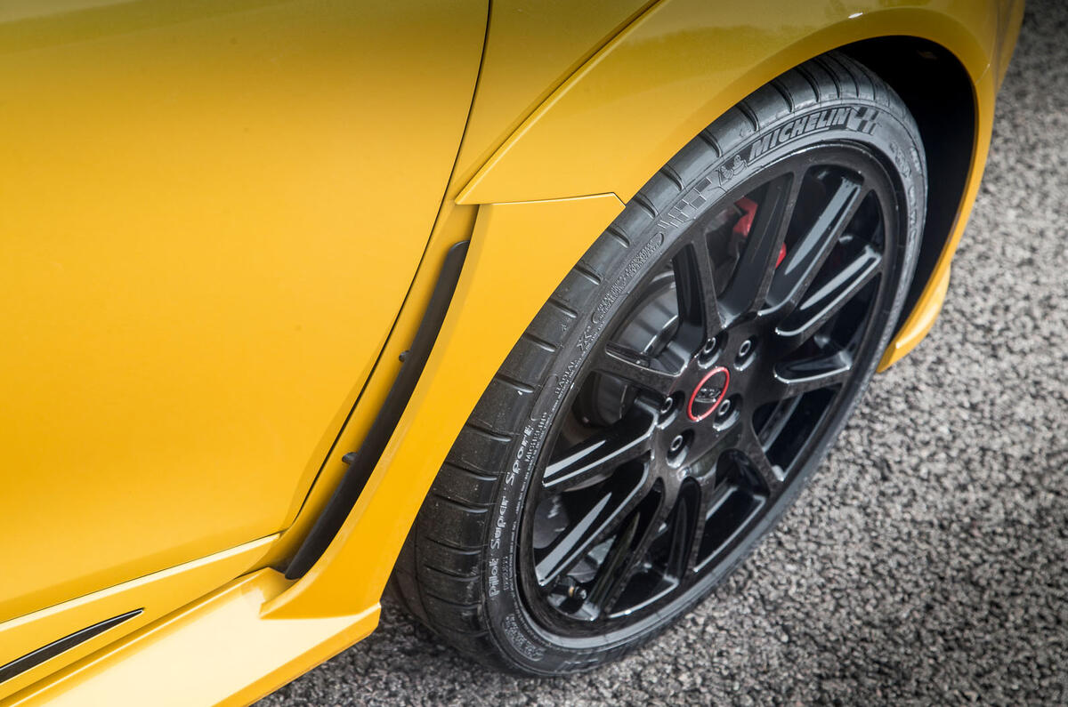 Renault Clio RS16