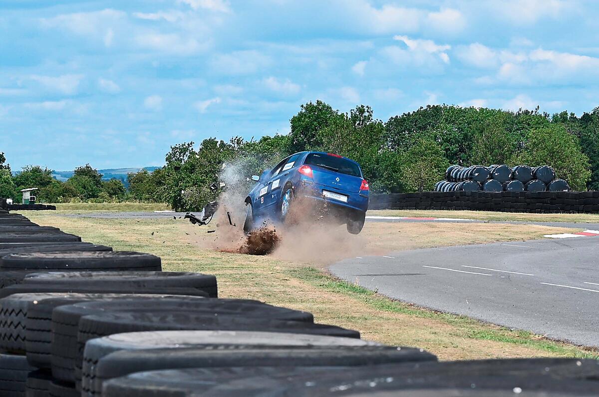 Clio hits a signpost Clio hits a signpost