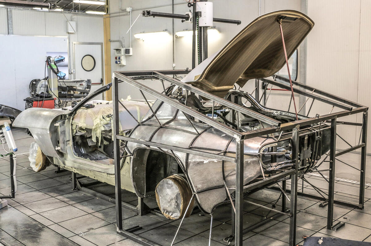 Italian Coachbuilders Touring Superleggera Disco Volante