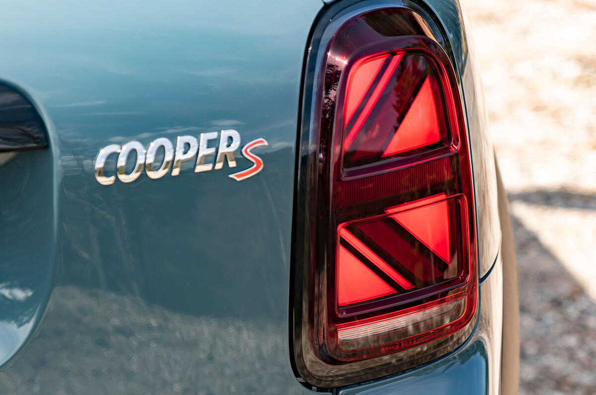 MINI Countryman: Coast adventures MINI Countryman: Coast adventures