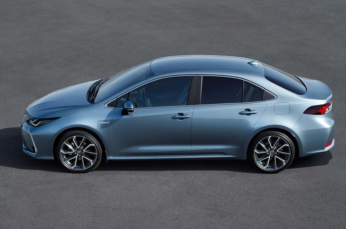 Toyota Corolla Saloon