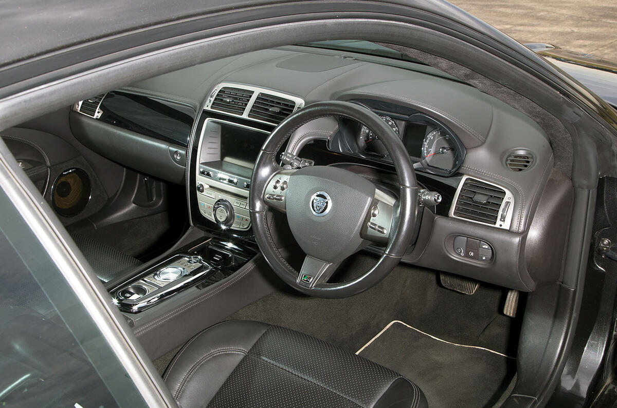 Jaguar XK interior Jaguar XK interior