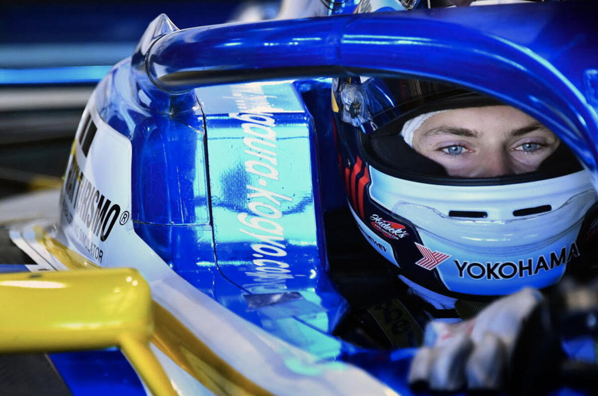 Newey helmet Newey helmet