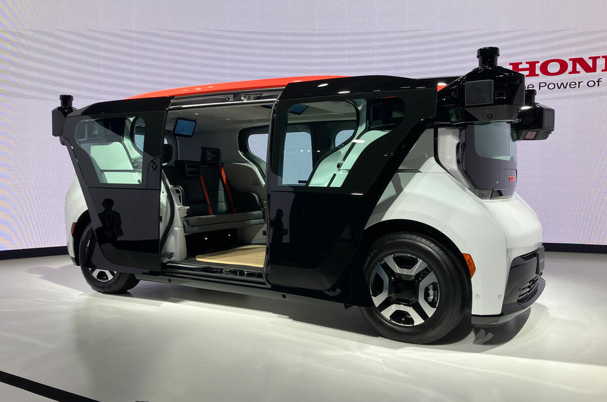 Cruise Origin Tokyo motor show 2023 front quarter Cruise Origin Tokyo motor show 2023 front quarter