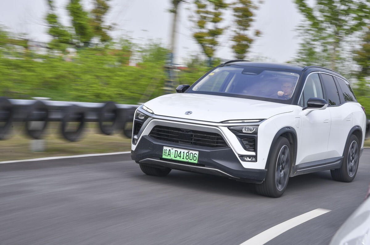 Nio ES8