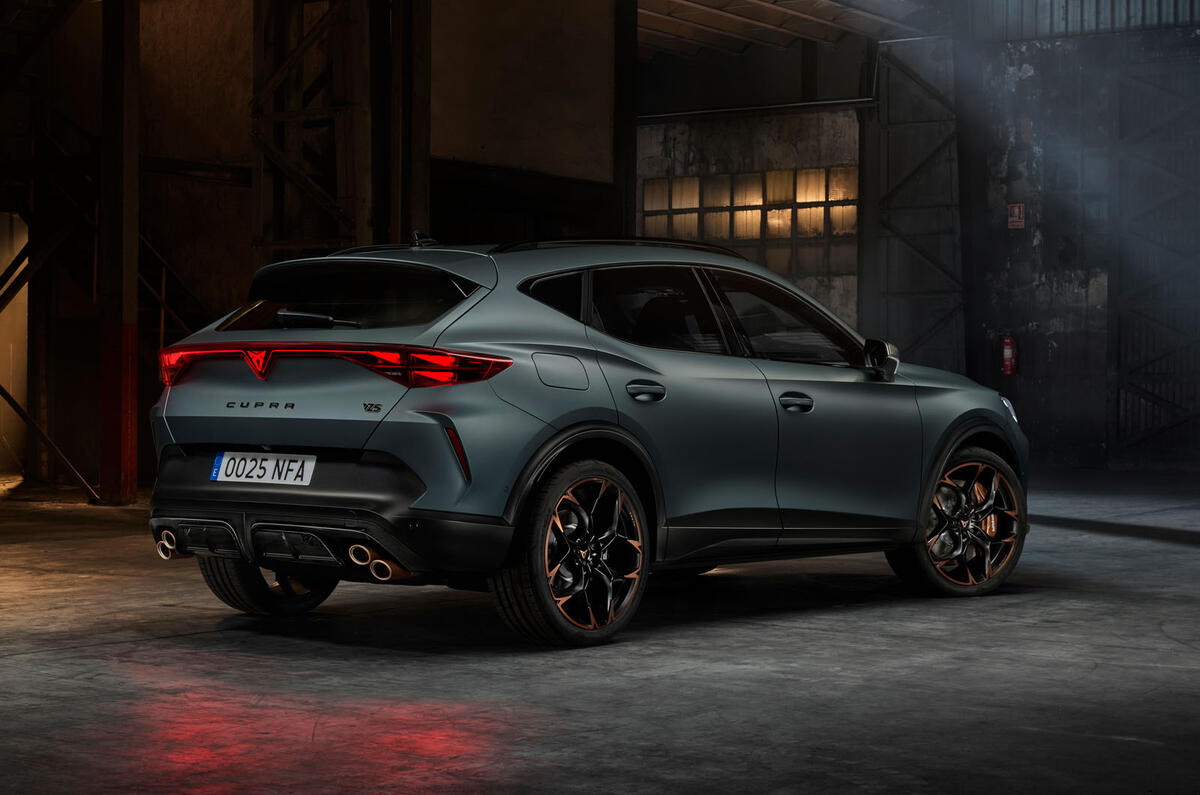 Cupra Formentor VZ5 rear quarter static Cupra Formentor VZ5 rear quarter static
