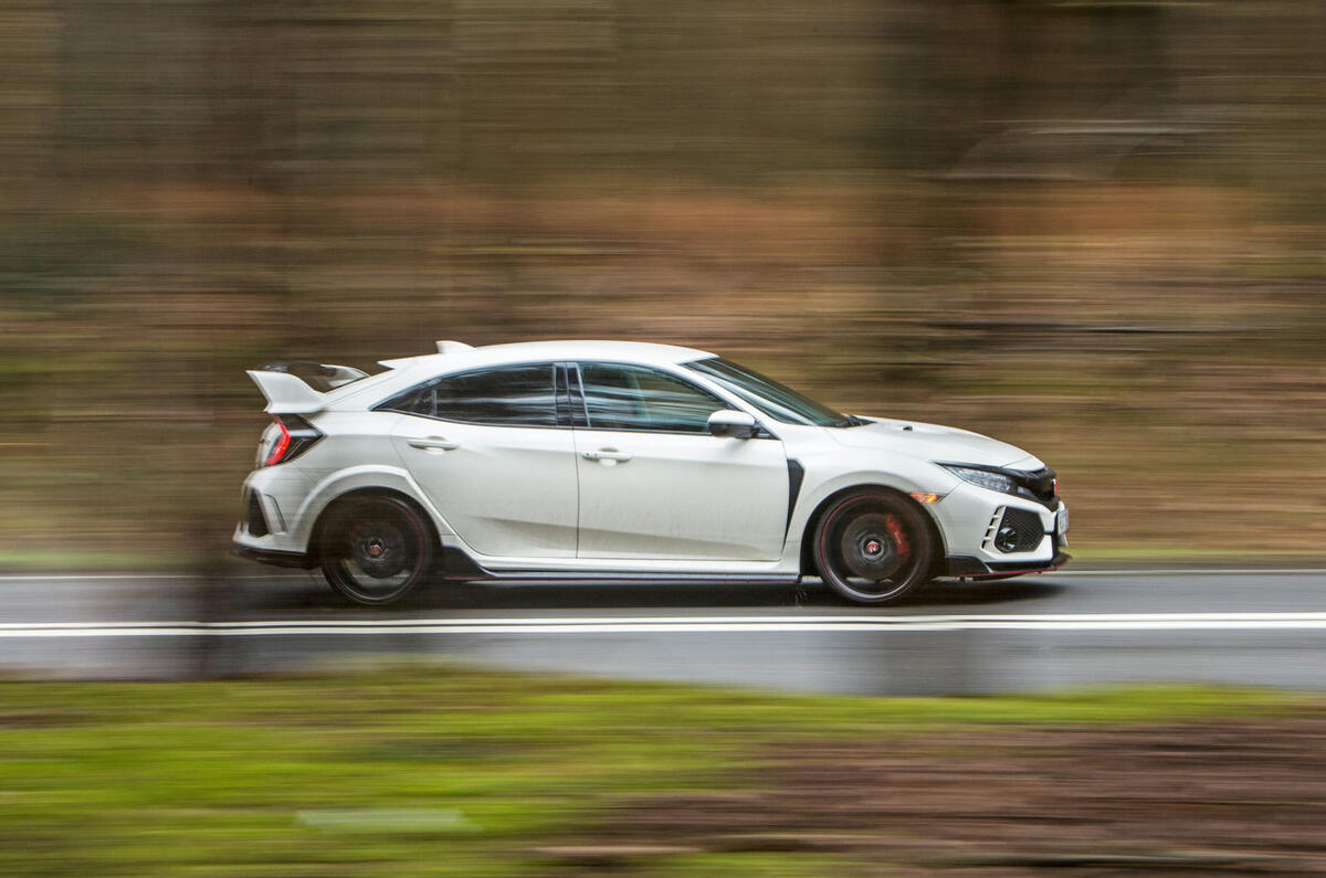 Seat Leon Cupra R vs Honda Civic Type R