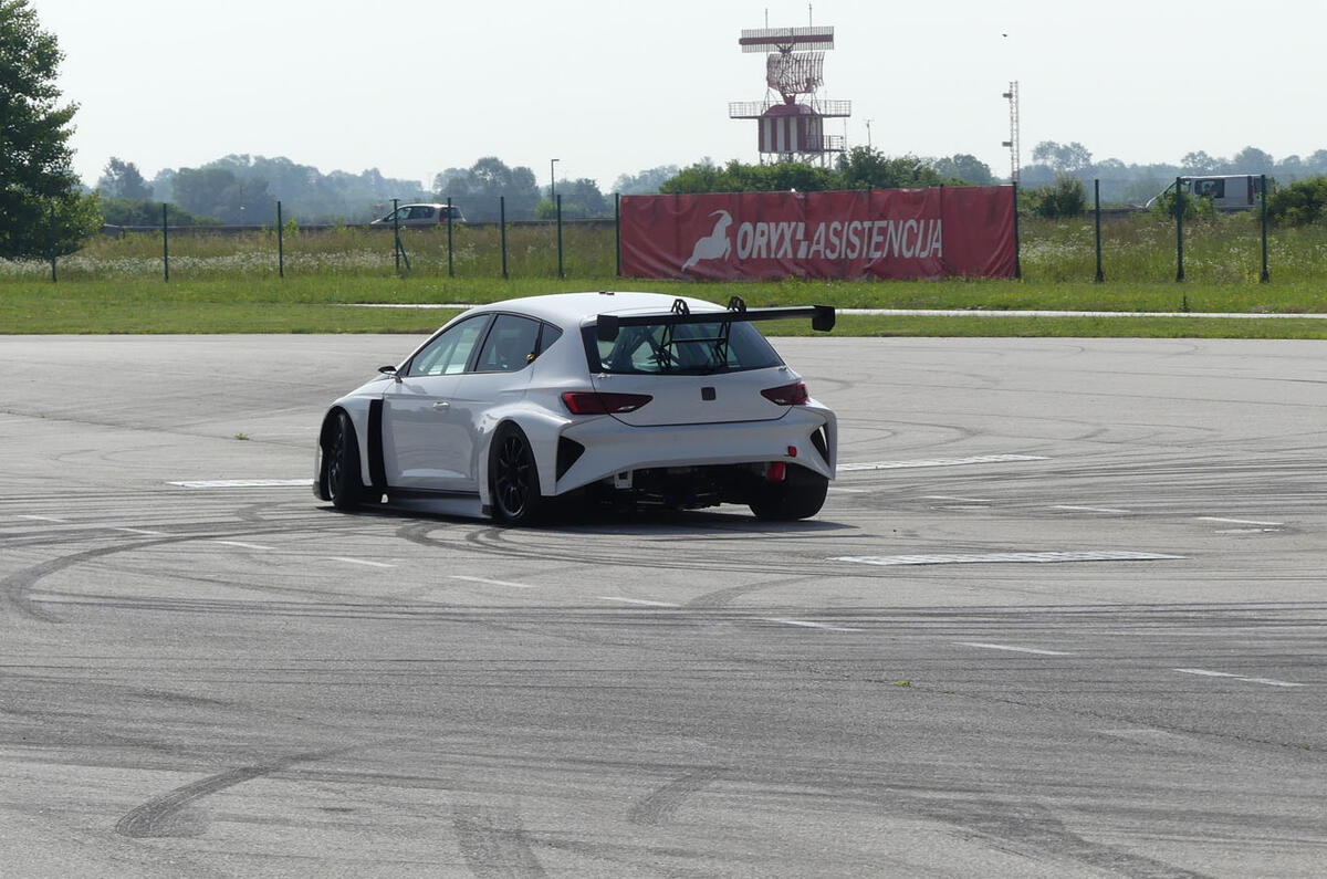 Cupra confirms specs of 670bhp e-Racer electric racing car