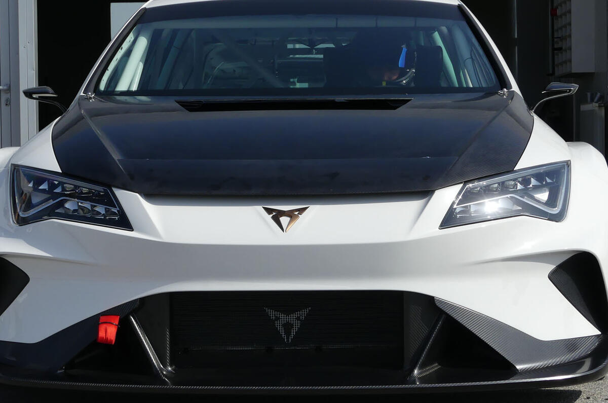 Cupra confirms specs of 670bhp e-Racer electric racing car