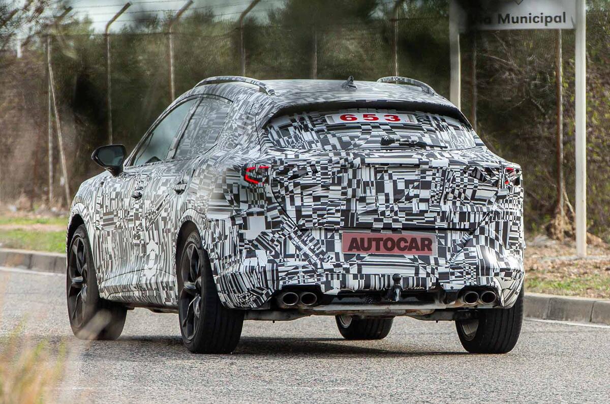 Cupra Formentor spyshots rear side