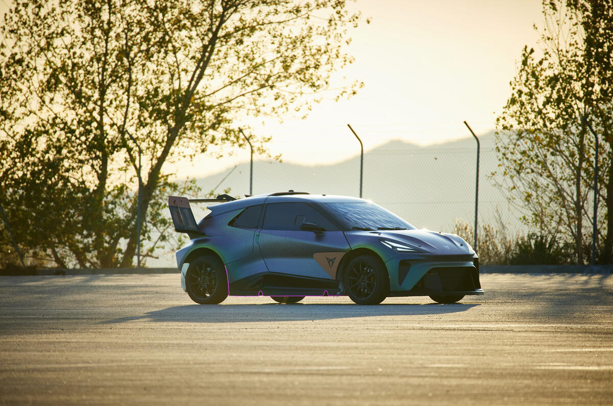 Cupra Urban Rebel side