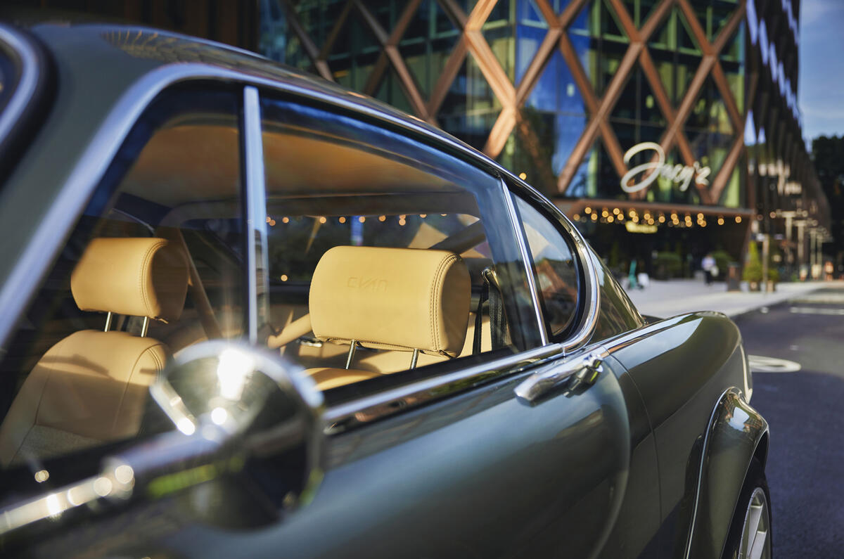 Cyan P1800 GT wing mirror Cyan P1800 GT wing mirror