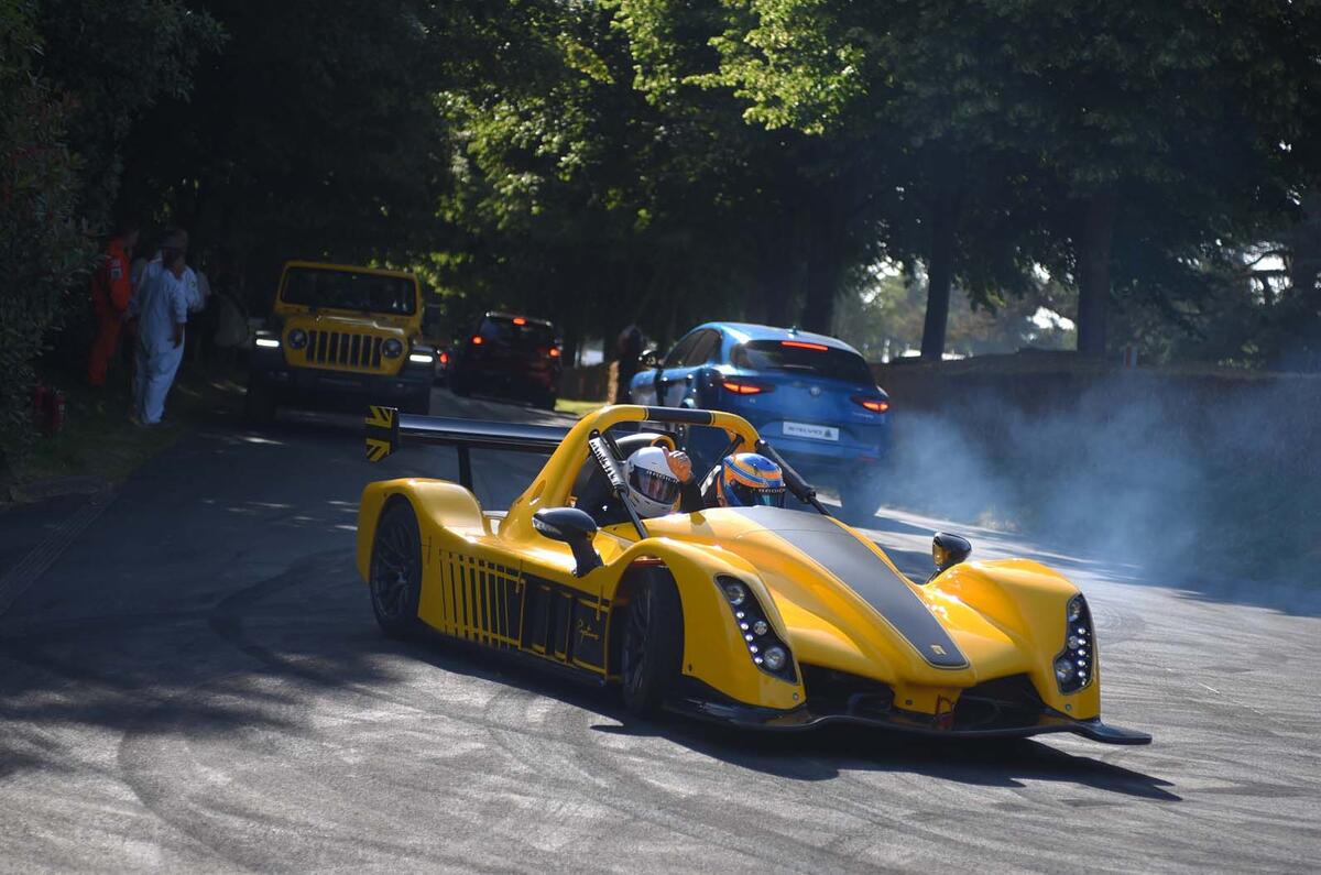 Autocar rides in the Radical Rapture