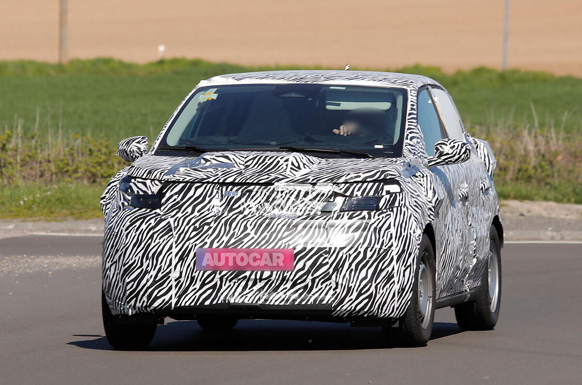 Dacia city EV camo 0