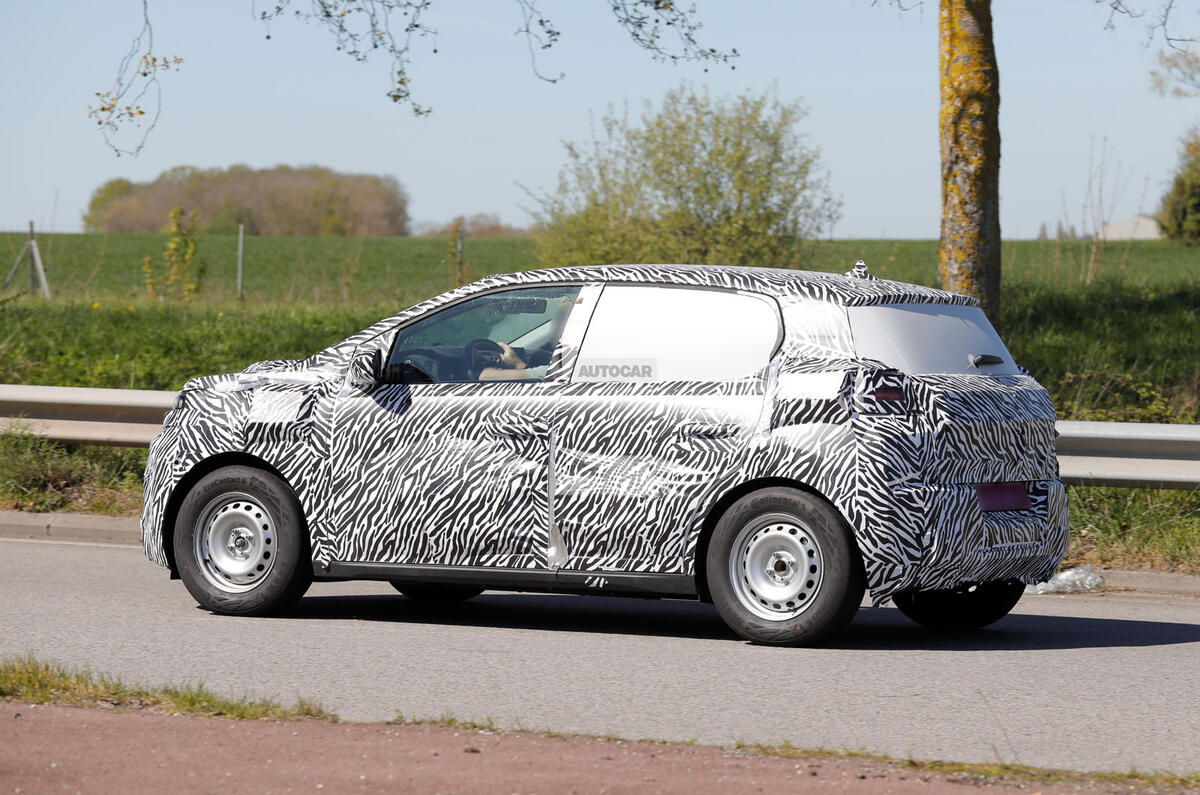 Dacia city EV camo 3