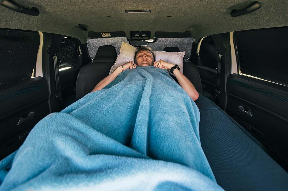 dacia duster sleep pack 2025 jh 39