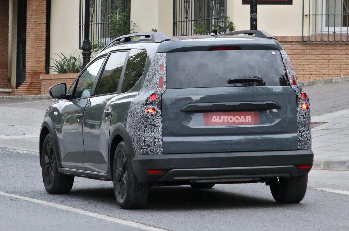 Dacia Jogger facelift rear quarter
