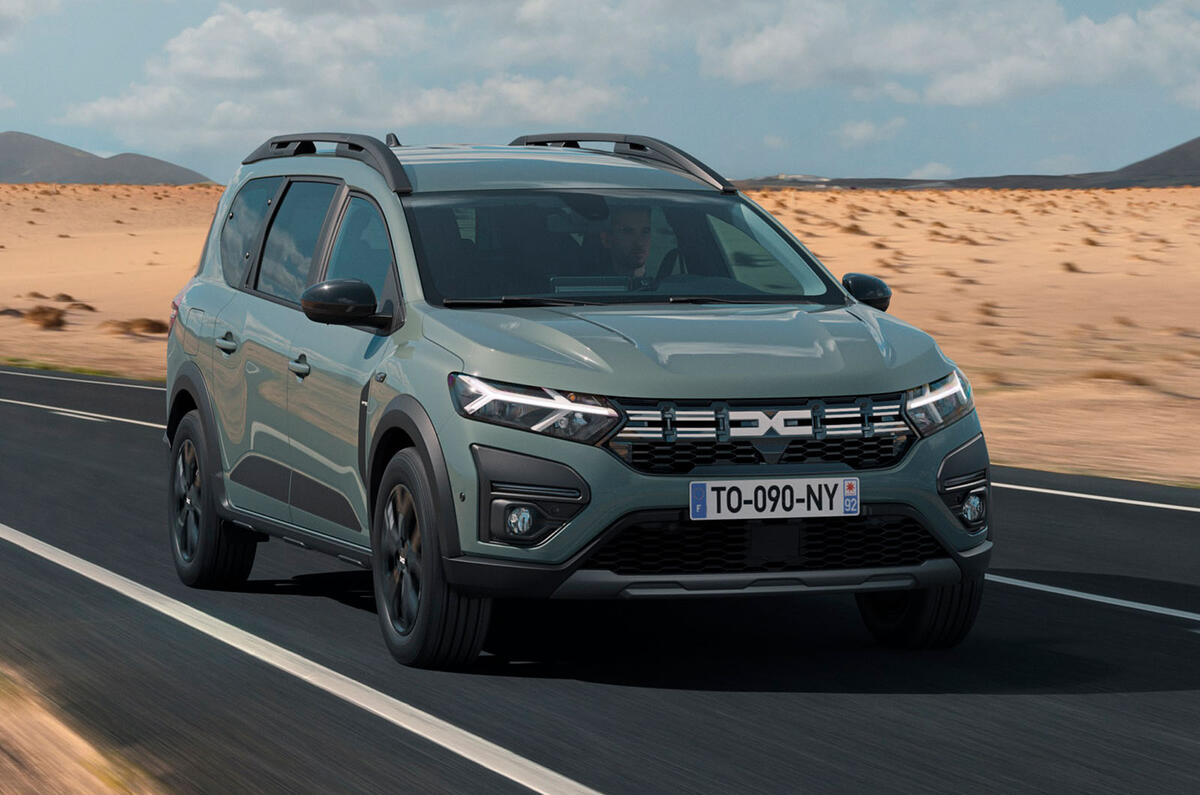 Dacia Jogger front three quarter