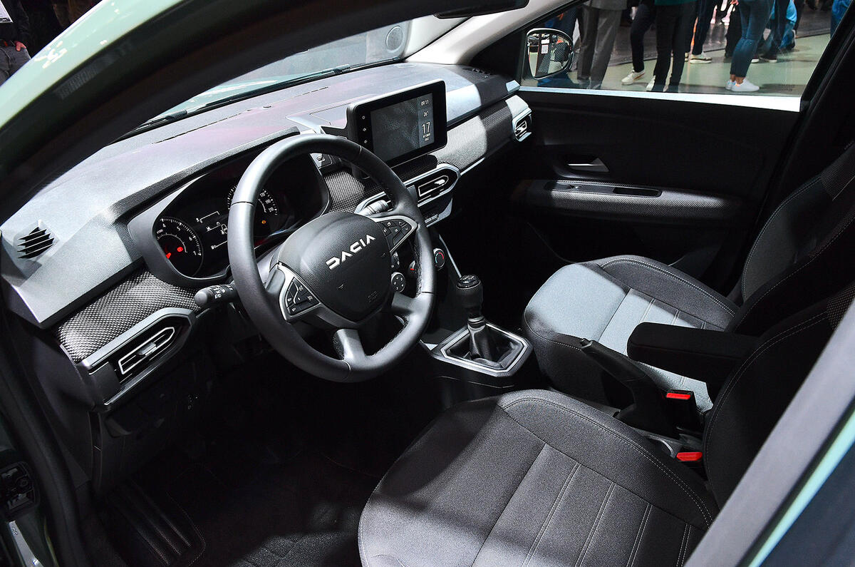 dacia jogger hybrid paris motor show 05 cabin dacia jogger hybrid paris motor show 05 cabin