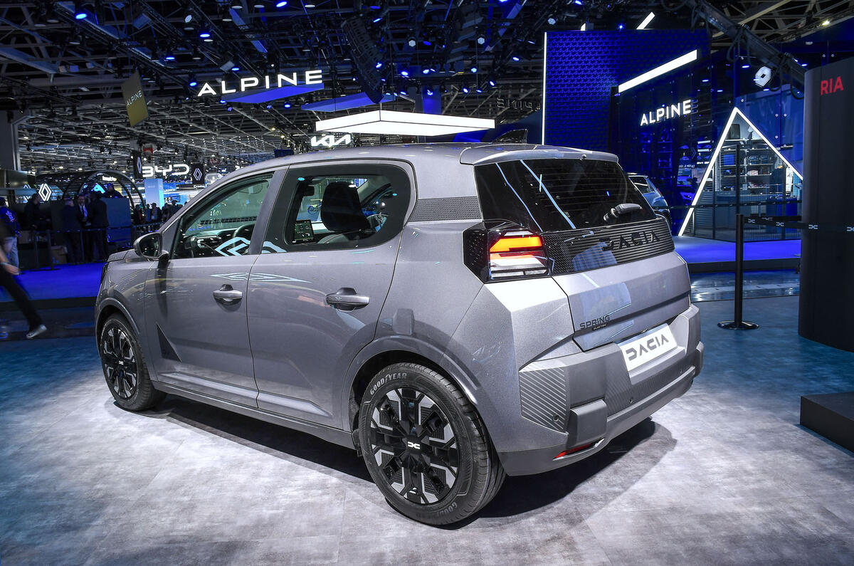 Dacia Spring 176