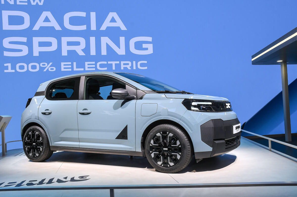 Dacia Spring 178