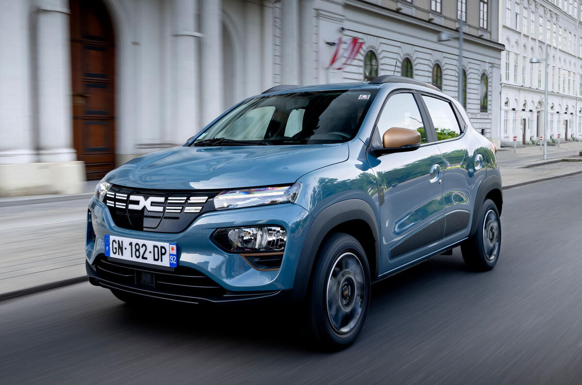 Dacia Spring front quarter tracking