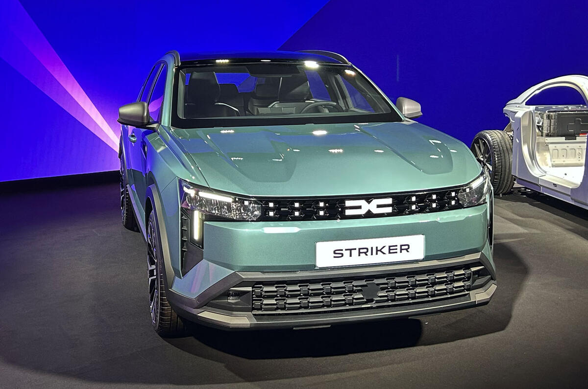 Dacia Striker Revealed New Estate Will Start At Less Than 22 000 Dacia Striker Revealed New Estate Will Start At Less Than 22 000