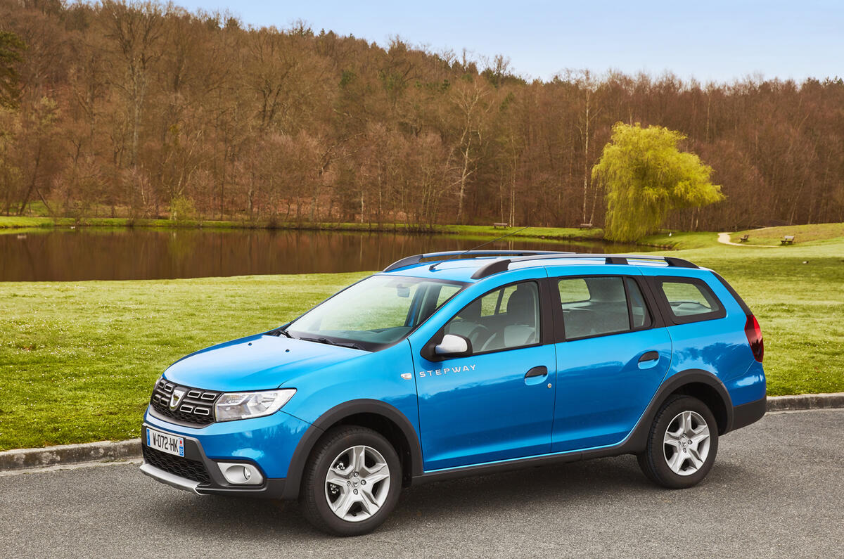 2017 Dacia Logan MCV Stepway revealed