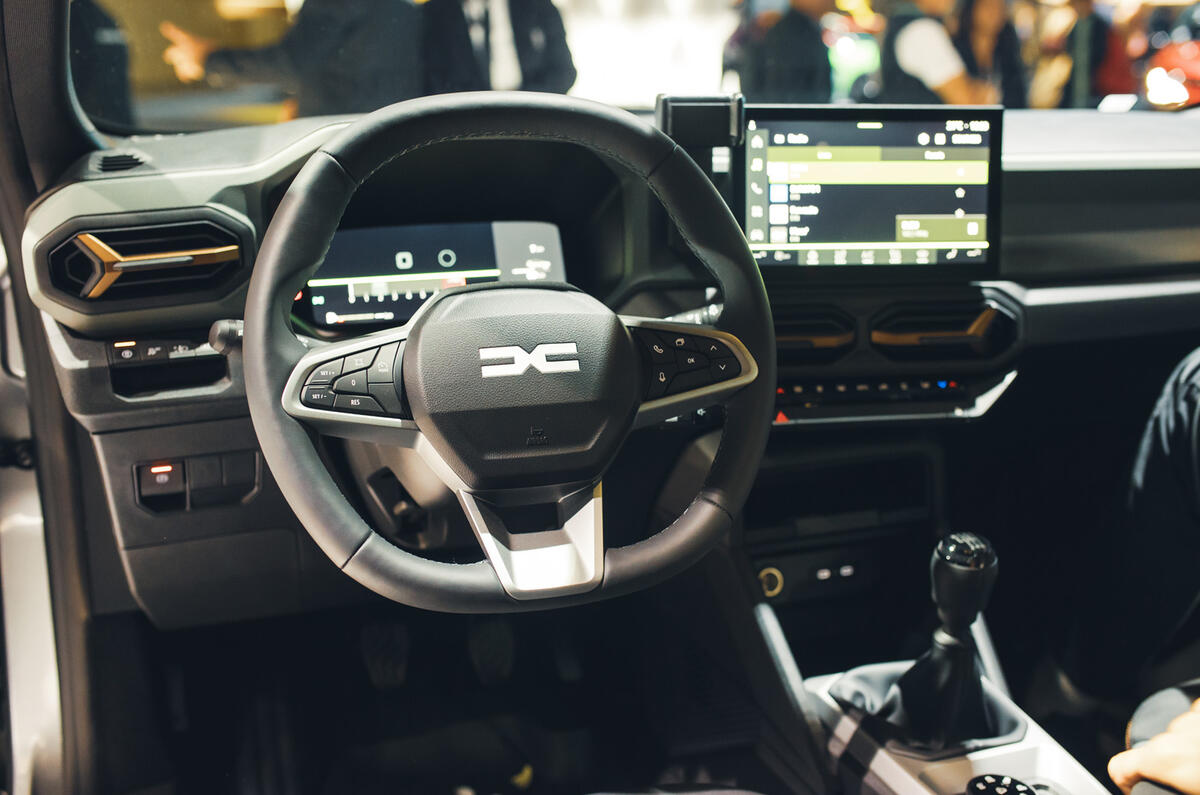 Dacia Bigster    front interior   Paris motor show Dacia Bigster    front interior   Paris motor show