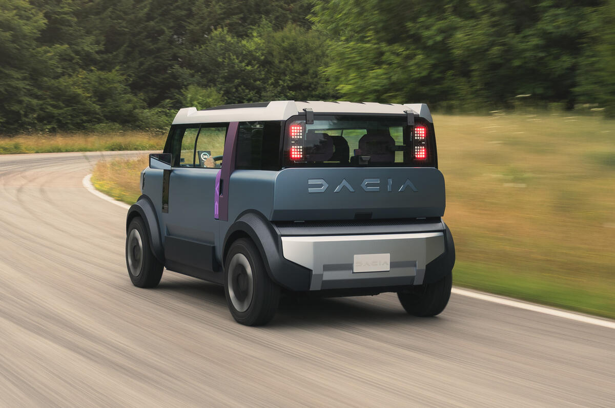 Dacia Hipster Concept (11) Dacia Hipster Concept (11)