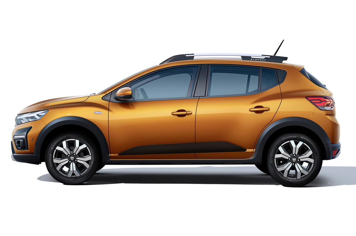 Dacia Sandero 2021 official images - Sandero Stepway side Dacia Sandero 2021 official images - Sandero Stepway side