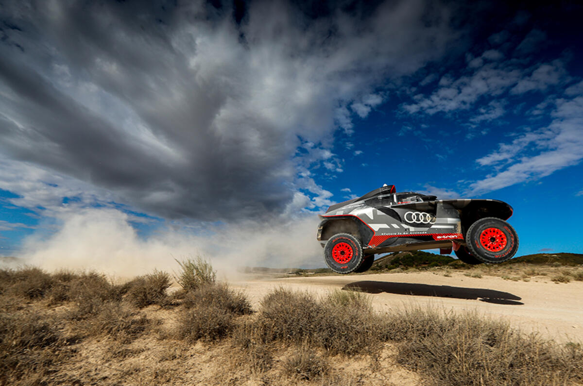 Mattias Ekstrom: "The Audi RS Q e-tron feels like a go-kart. With quattro all-wheel-drive, it has so much traction” Mattias Ekstrom: "The Audi RS Q e-tron feels like a go-kart. With quattro all-wheel-drive, it has so much traction”