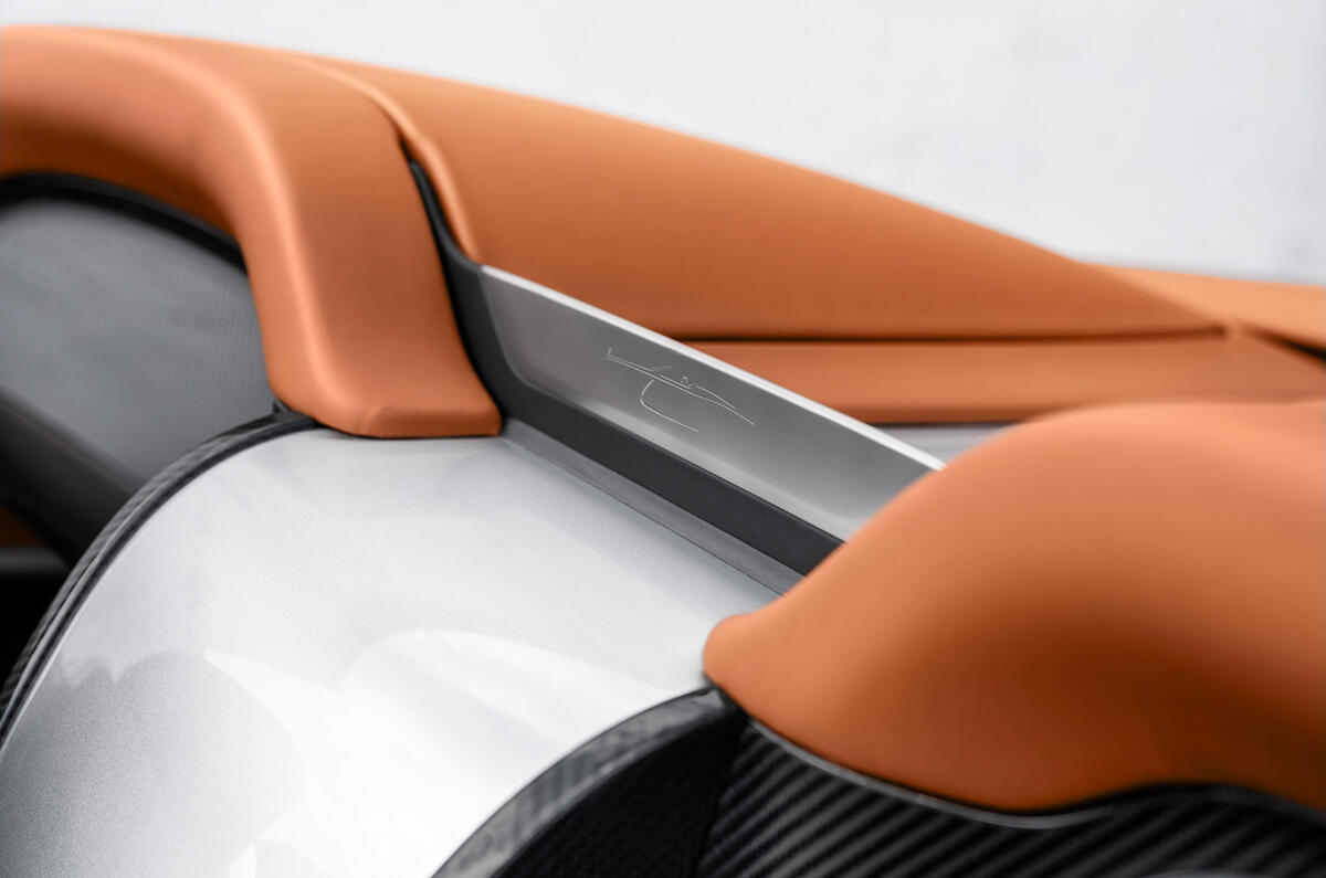 2020 Rolls-Royce Dawn Silver Bullet  2020 Rolls-Royce Dawn Silver Bullet