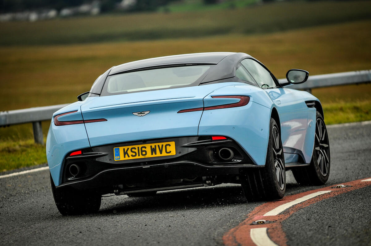 Aston Martin DB11 vs Bentley Continental GT Speed