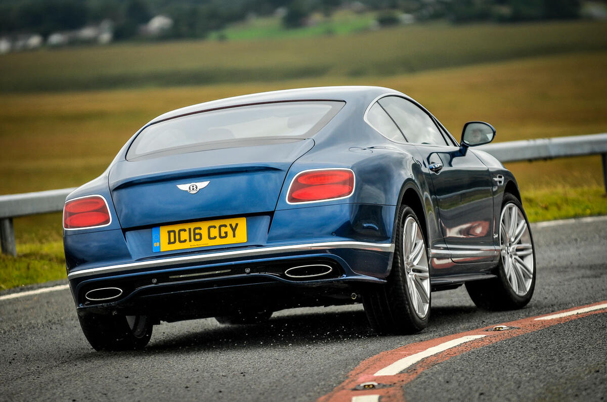 Aston Martin DB11 vs Bentley Continental GT Speed